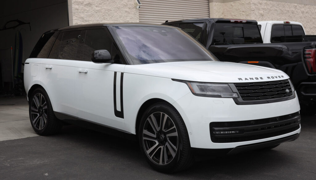 Range Rover at Auto Obsessionz